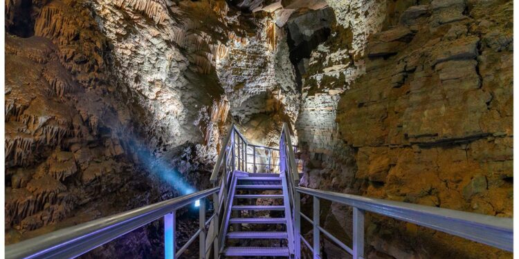 1,5km nel ventre della terra. Le Grotte di Villanova inaugurano il nuovo percorso