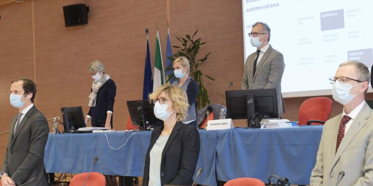 1976. Dal passato una lezione per affrontare la sfida