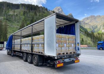 50.000 bottiglie d’acqua dal Friuli Venezia Giulia all’Ucraina