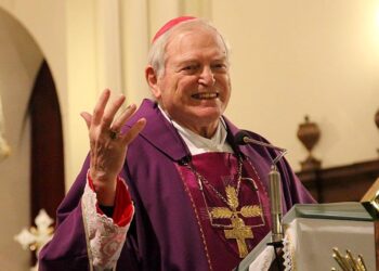 60 anni di sacerdozio per mons. Brollo, il prete delle 5.30