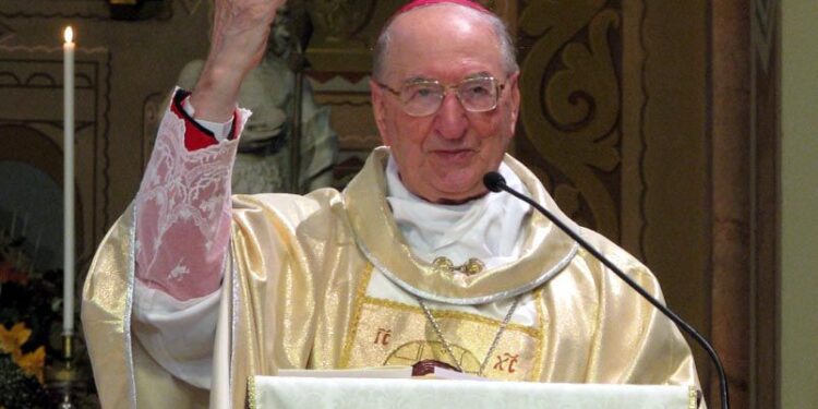 A dieci anni dalla scomparsa, ricordato mons. Battisti