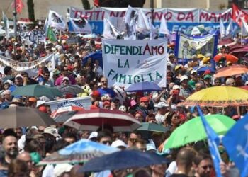 Agesc: “Uno schiaffo alle famiglie”