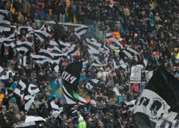 Aggredì tifosi, denuncia e Daspo per un friulano