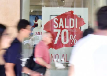 Al via i saldi. «Un aiuto per i negozi»