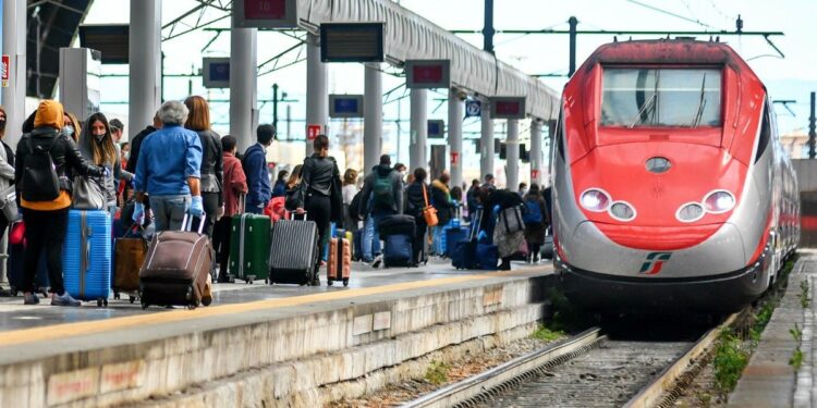 Alpini: Trenitalia raddoppia i treni