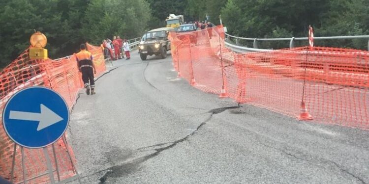 Amatrice, dal Friuli il materiale per il sostituire il ponte Tre Occhi