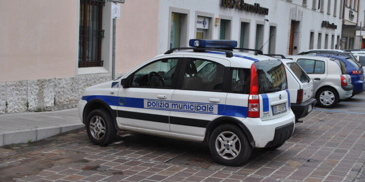 Anziana soccorsa grazie ai vigili e ai vicini