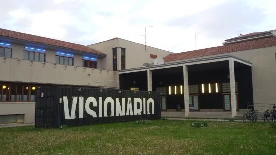 Apre il “nuovo” Visionario