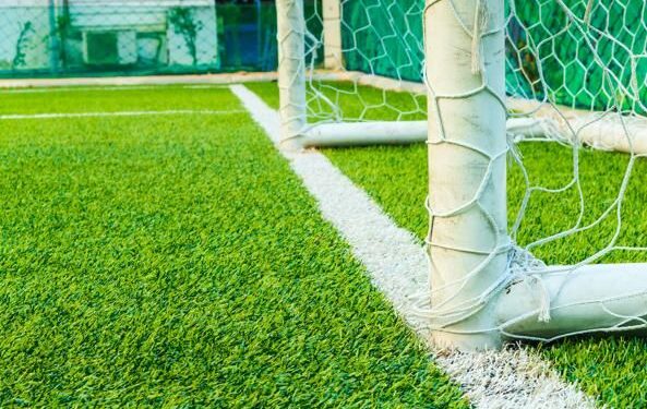 Arrivano i campi sportivi in erba sintetica