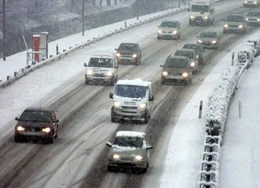 Autostrada, scatta l’obbligo di catene o gomme invernali
