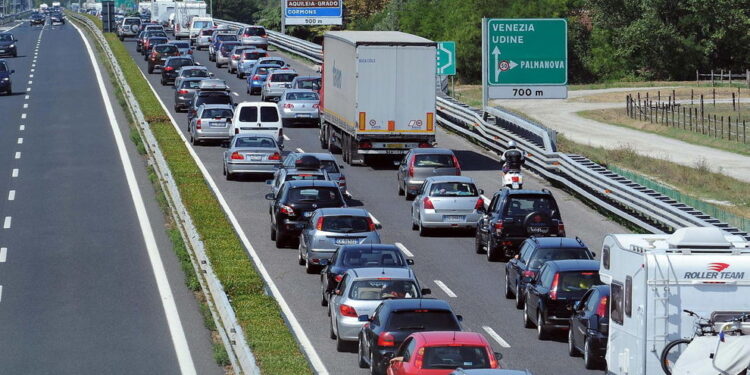 Autovie, traffico da bollino nero
