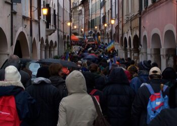 Pordenone-Aviano, Via Crucis contro le bombe