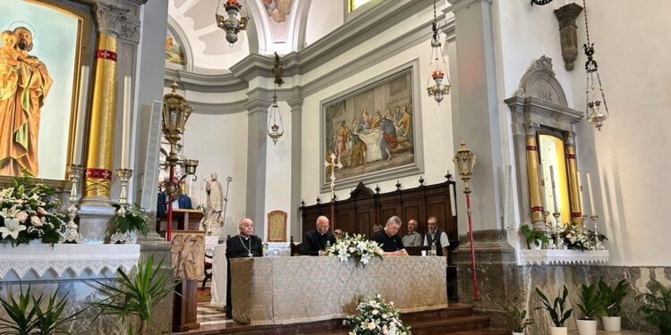 Bagnasco: “Reti di famiglie per la pace”