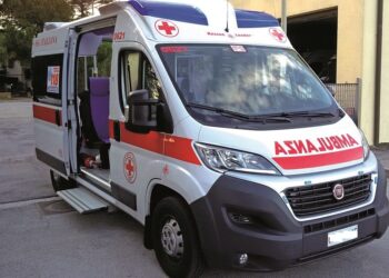 Braccio bloccato in un macchinario, grave un operaio