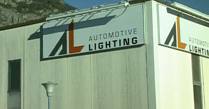 Calano gli ordini di fanali, Automotive Lighting chiede la cig