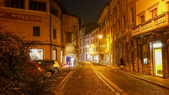 Caro bollette: Udine valuta la riduzione dell’apertura di uffici e musei