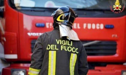 Casa in fiamme, muore un’anziana