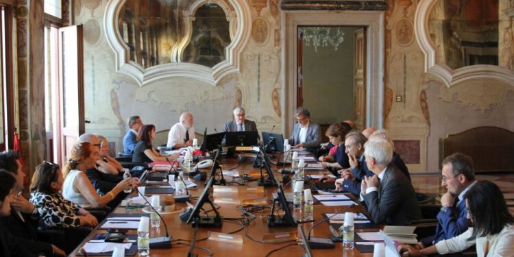 “Cerimonia dell’aquila” per il passaggio di consegne tra i rettori