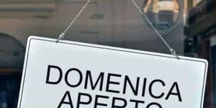 Cgil e Cisl Fvg: sbagliato il ritorno alle aperture festive