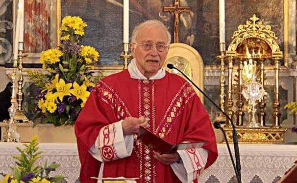 Chiesa in lutto per la morte di don Broccolo