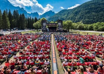 Colapesce Dimartino, Gianna Nannini e Bollani-Trilok Gurtu-Rava al No Borders