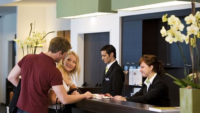 Alberghi e commercio: no a tassa di soggiorno