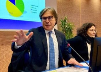 Commercio, via ai bandi sui distretti