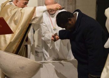 “Con la Pasqua Gesù ricostruisce l’immagine divina dell’uomo”