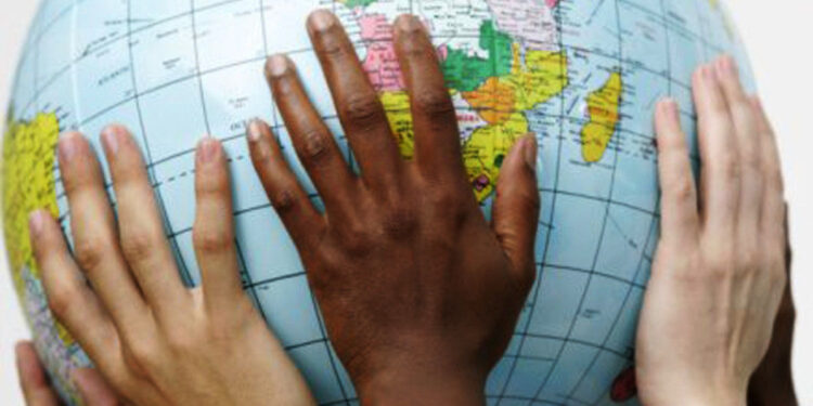 Connessi, per un mondo meno diseguale e meno conflittuale