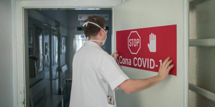 Contagi +71% in 7 giorni, Slovenia verso restrizioni