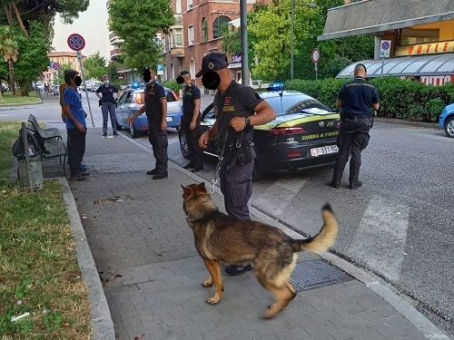 Controlli in borgo stazione a Udine, verifiche su 190 persone