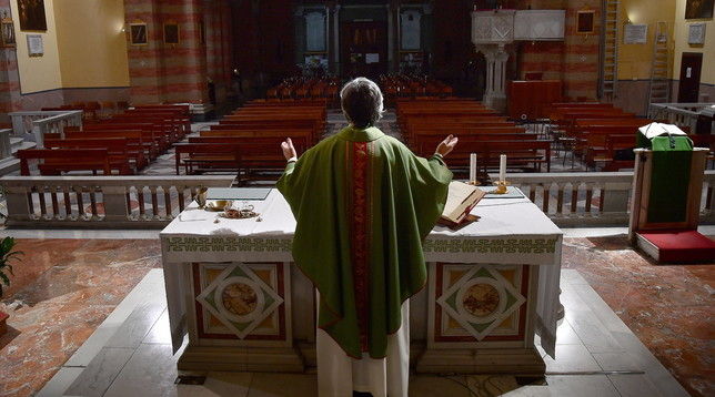 Coronavirus, messe sospese in tutta Italia