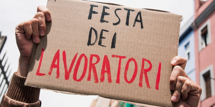 Cortei e manifestazioni in Fvg celebrano il 1 maggio