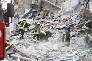Crolla palazzina a Gorizia: tre vittime. La causa: forse le bombole del gas