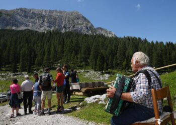 Defibrillatori nei rifugi del Fvg