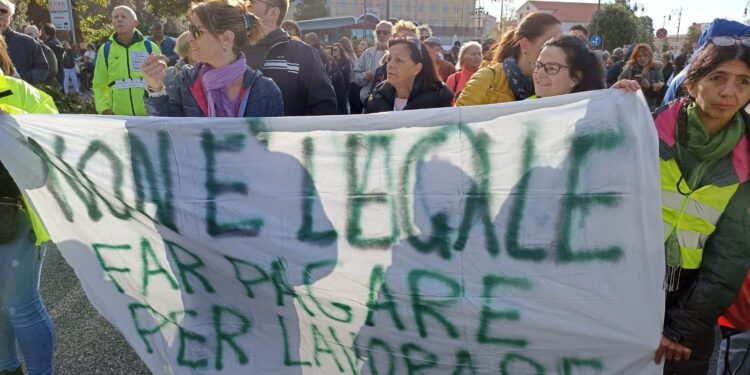 Diecimila al corteo no green pass a Trieste