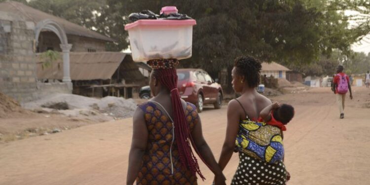 “Dignità è libertà”, contro la tratta di esseri umani in Sierra Leone