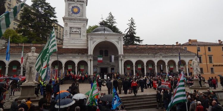 “Disinteresse ed egoismi consumano la libertà”