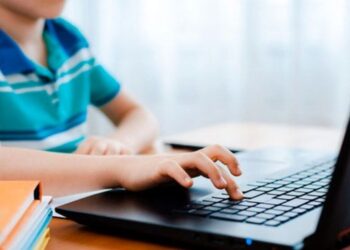 Dl Ristori: 1,6 milioni alle scuole del Fvg per la didattica digitale