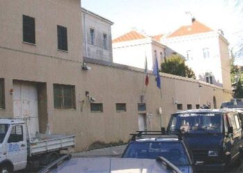 Don Paolo accanto ai detenuti nel carcere di Gorizia