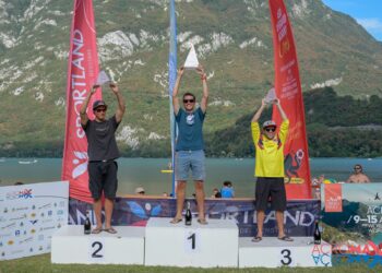 E’ un francese il campione del mondo di parapendio acrobatico