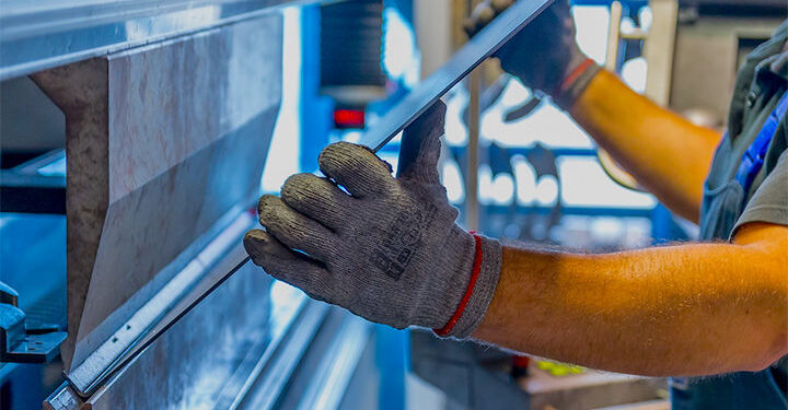 Effetto pandemia, in Fvg persi 12mila posti