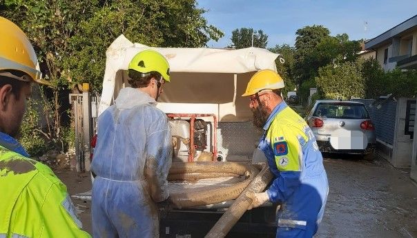 Emilia Romagna, 13 morti. Ancora zone sommerse