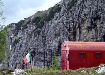 Escursionista disperso da ieri in montagna, ricerche in corso