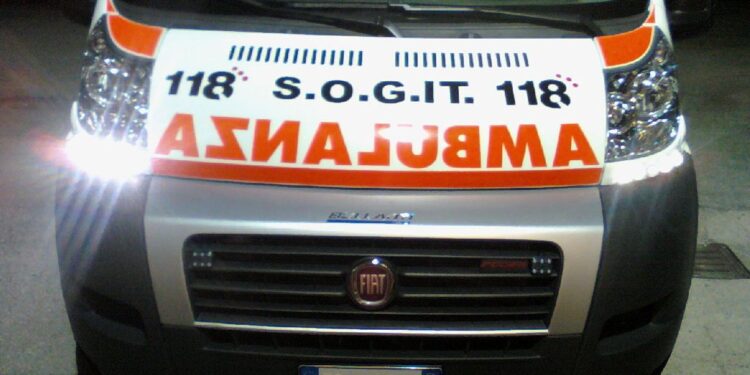 Fagagna: accoltella il suocero alla gola