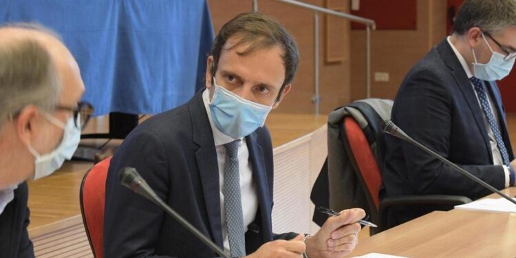 Fedriga,da lunedì no limiti su chi vedere. Ma con regole