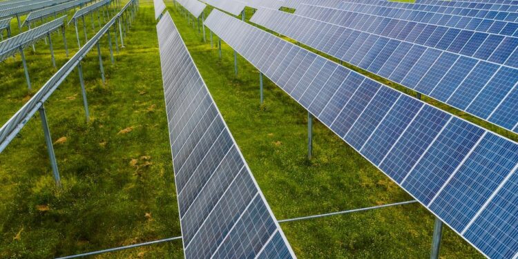 Fotovoltaico, nuovo bando per le aziende agricole