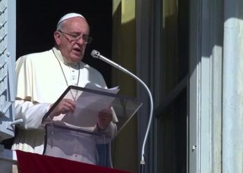 Francesco: “Siate cristiani di sostanza”