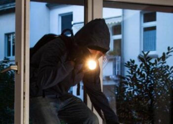 Furti in casa, fermata una banda