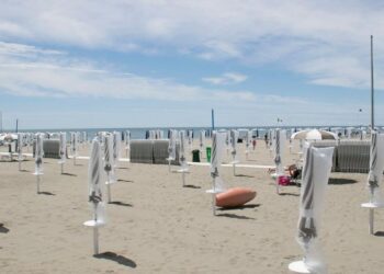 Fvg, bene le prenotazioni di ombrelloni